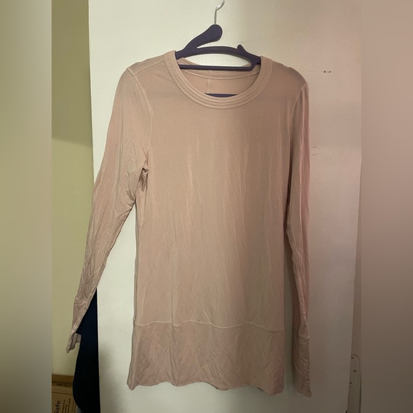 lululemon athletica Tops - Lululemon light pink long length long sleeve